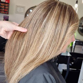 Hair with coverage and light technique Hair with coverage and light technique